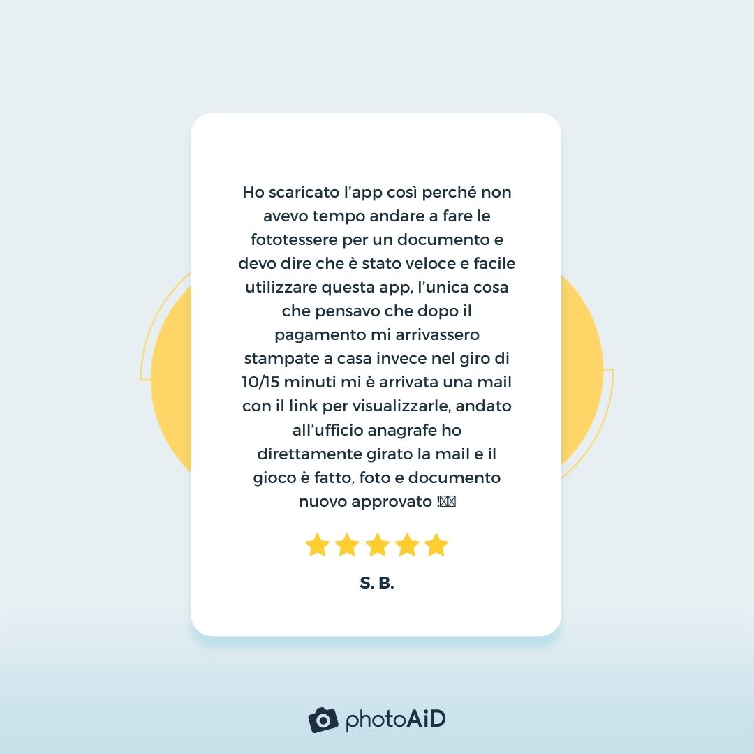 Una recensione positiva dell’app per fototessere PhotoAiD.